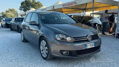 Usata VW Golf VI Comfortline 105 CV (77 kW) 2011 Grigio Utilitaria
