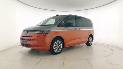 Begagnad VW Multivan Life 218 HK (160 kW) 2024 Silver Minibuss