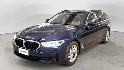 Blu metallizzato Usata 2021 BMW 520 Efficient Dynamics Station wagon | 28.700 € (Buon prezzo)