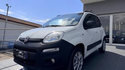 Usata Fiat Panda 4x4 Climbing 75 CV (55 kW) 2015 Bianco Utilitaria