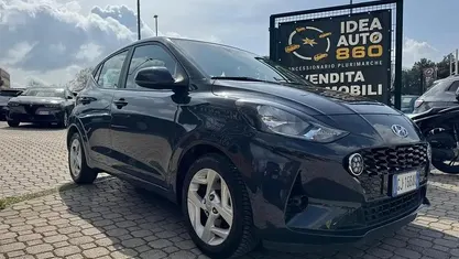 Usata Hyundai i10 67 CV (49 kW) 2022 Grigio Utilitaria