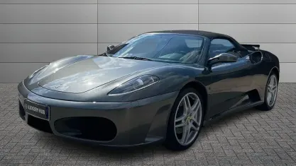 Usata Ferrari F430 489 CV (359 kW) 2005 Grigio Cabrio