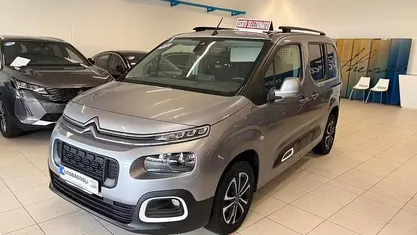 Usata Citroën Berlingo Feel 102 CV (75 kW) 2019 Grigio Monovolume
