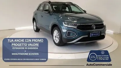 Usata VW T-Roc Life 116 CV (85 kW) 2025 Blu SUV