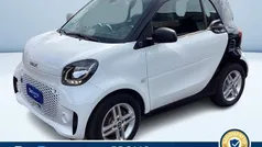 Bianco pastello Usata 2021 Smart ForTwo Electric Drive Pure Tre volumi | 13.700 € (Buon prezzo)