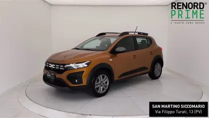 Usata Dacia Sandero Comfort 101 CV (74 kW) 2023 Arancione