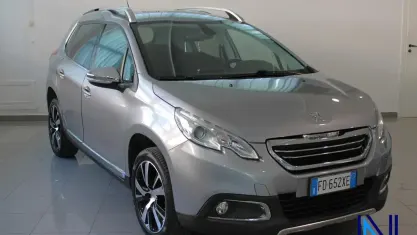 Usata Peugeot 2008 Allure 99 CV (72 kW) 2016 SUV