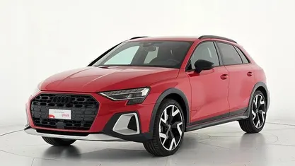 Rosso progressivo metallizzato Usata 2024 Audi A3 Business Tre volumi | 38.900 € (Cara)