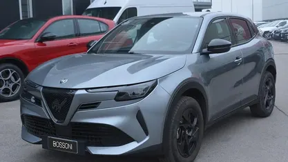 Usata Alfa Romeo Junior 145 CV (106 kW) 2025 SUV