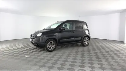 Nero / metallizzato Usata 2022 Fiat Panda Cross Cross Due volumi | 11.900 € (Buon prezzo)