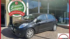 Nero Usata 2008 Toyota Yaris Tre volumi | 3990 € (Buon prezzo)