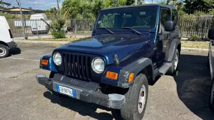 Usata Jeep Wrangler Sport 143 CV (105 kW) 2003 Blu SUV