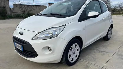 Usata Ford Ka 69 CV (50 kW) 2014 Bianco Berlina