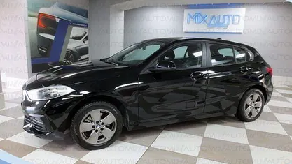 Usata BMW 116 Advantage 136 CV (100 kW) 2021 Nero Utilitaria