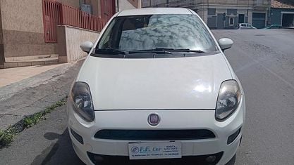 Usata Fiat Punto Lounge 77 CV (56 kW) 2014 Bianco Utilitaria