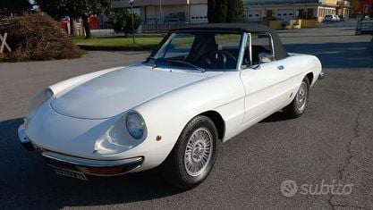 Usata Alfa Romeo Spider Veloce 131 CV (96 kW) 1970 Bianco Cabrio