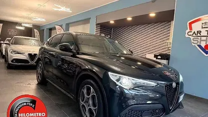 Usata Alfa Romeo Stelvio Sprint 190 CV (139 kW) 2021 Nero SUV