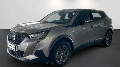Grigio Usata 2022 Peugeot 2008 Active SUV | 15.900 € (Ottimo prezzo)