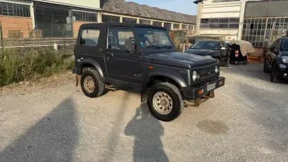 Usata Suzuki Samurai 69 CV (50 kW) 1997 Grigio SUV