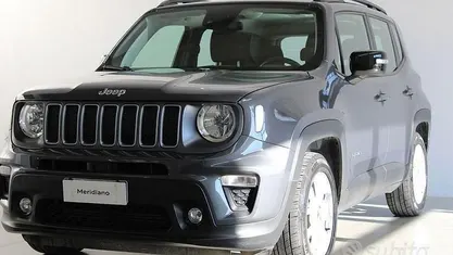 Grigio Usata 2023 Jeep Renegade Limited SUV | 19.900 € (Buon prezzo)