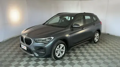 Begagnad BMW X1 Advantage 220 HK (161 kW) 2021 Grå SUV