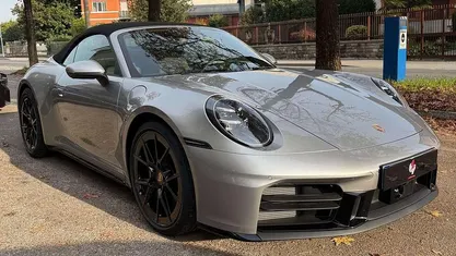 Nuova Porsche 911 Carrera Cabriolet Sport 394 CV (289 kW) 2026 Argento metallizzato Cabrio
