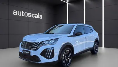 Usata Peugeot 2008 Allure 101 CV (74 kW) 2024 Bianco SUV