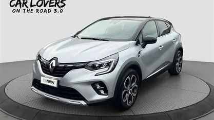 Usata Renault Captur Techno 101 CV (74 kW) 2023 Grigio chiaro SUV