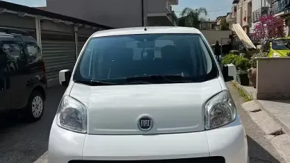 Usata Fiat Qubo Dynamic 70 CV (51 kW) 2012 Bianco Monovolume
