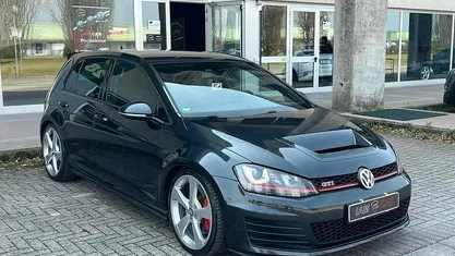Usata VW Golf VII GTI 230 CV (169 kW) 2014 Berlina