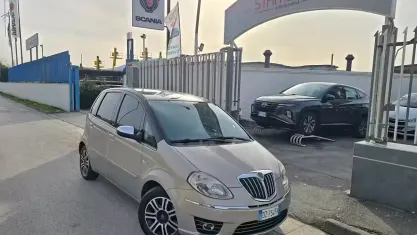 Usata Lancia Musa 90 CV (66 kW) 2009 Nero Monovolume