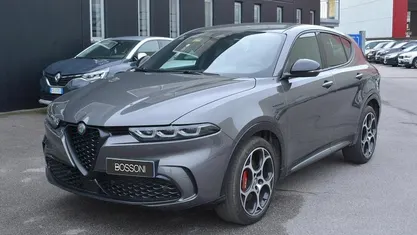 Begagnad Alfa Romeo Tonale Veloce 160 HK (117 kW) 2025 Grå SUV