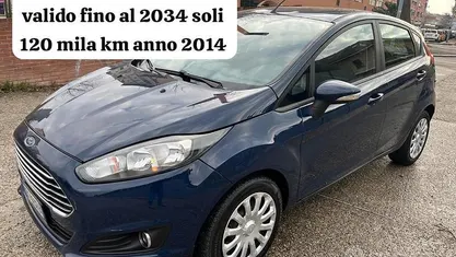 Blu Usata 2014 Ford Fiesta Titanium Tre volumi | 6499 € (Buon prezzo)
