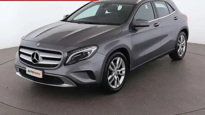 Grigio Usata 2016 Mercedes GLA250 SUV | 16.899 € (Buon prezzo)