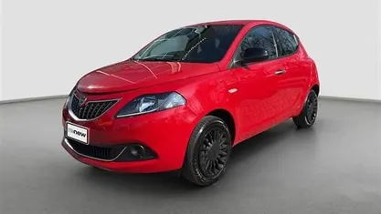 Usata Lancia Ypsilon Silver 70 CV (51 kW) 2022 Utilitaria