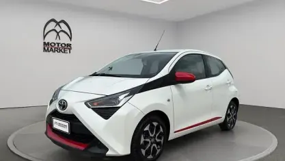 Usata Toyota Aygo 72 CV (52 kW) 2020 Bianco Utilitaria