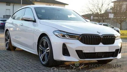 Usata BMW M6 M Sport 333 CV (244 kW) 2021 Bianco Berlina