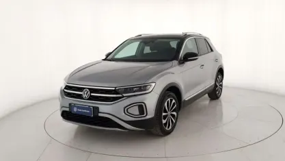 Usata VW T-Roc Style 110 CV (80 kW) 2023 Grigio SUV