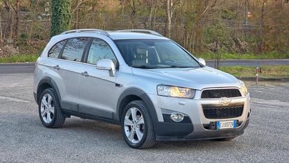 Usata Chevrolet Captiva LTZ 184 CV (135 kW) 2011 Argento SUV