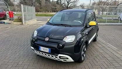 Usata Fiat Panda Cross Cross 69 CV (50 kW) 2025 Utilitaria