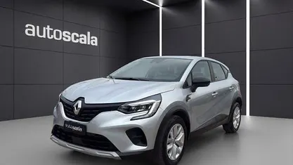 Usata Renault Captur Equilibre 101 CV (74 kW) 2024 Grigio SUV