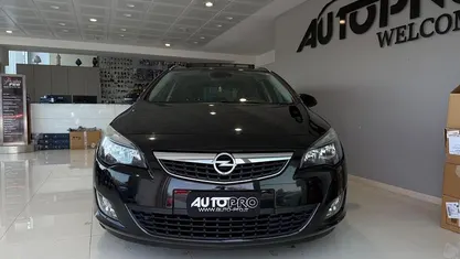 Usata 2011 Opel Astra Cosmo Station wagon | 4900 € (Ottimo prezzo)