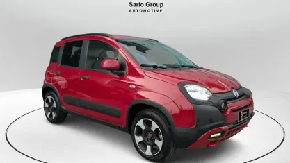 Usata Fiat Panda Cross Cross 69 CV (50 kW) 2024 Rosso Utilitaria
