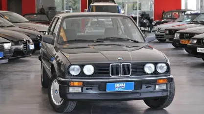 Usata BMW 316 90 CV (66 kW) 1987 Grigio Berlina