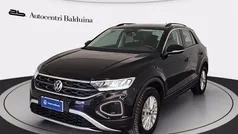 Nero perla Usata 2024 VW T-Roc Life SUV | 26.900 € (Buon prezzo)