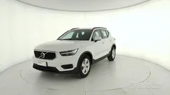 Bianco Usata 2021 Volvo XC40 Momentum SUV | 25.900 € (Cara)