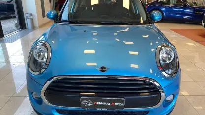 Usata Mini Cooper 136 CV (100 kW) 2019 Blu Utilitaria