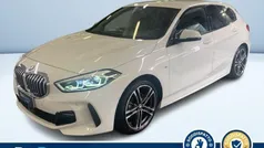 Bianco pastello Usata 2021 BMW 118 M Sport Due volumi | 27.900 € (Buon prezzo)