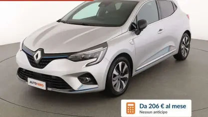 Usata Renault Clio V 140 CV (102 kW) 2021 Grigio Berlina