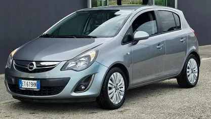 Usata Opel Corsa 86 CV (63 kW) 2014 Utilitaria